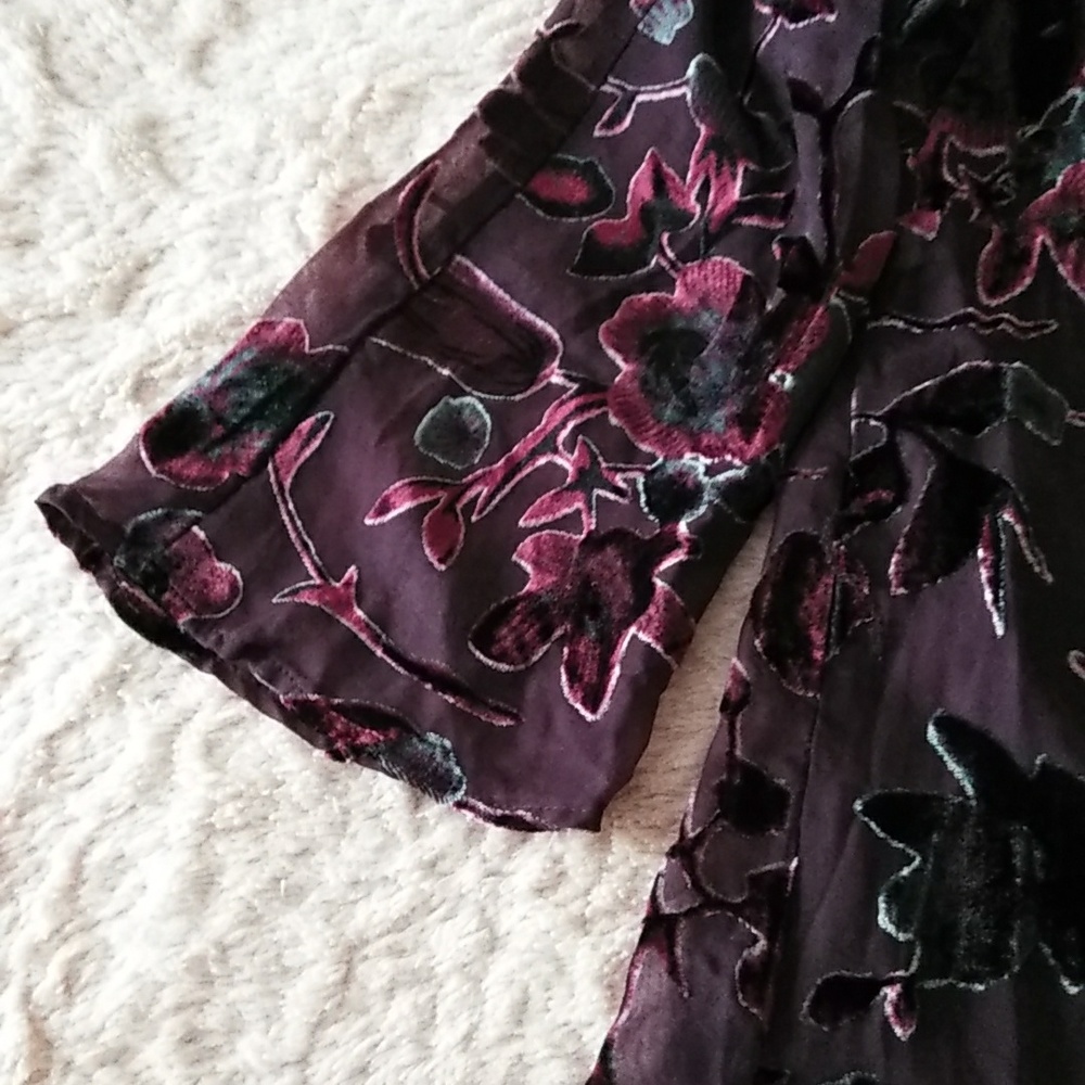 HALO 💖 Velvet Burn Out Dress - Picture 4 of 12
